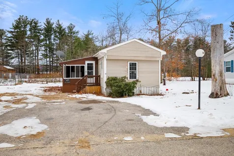 13 Peaceful Pines Circle Farmington NH 03835