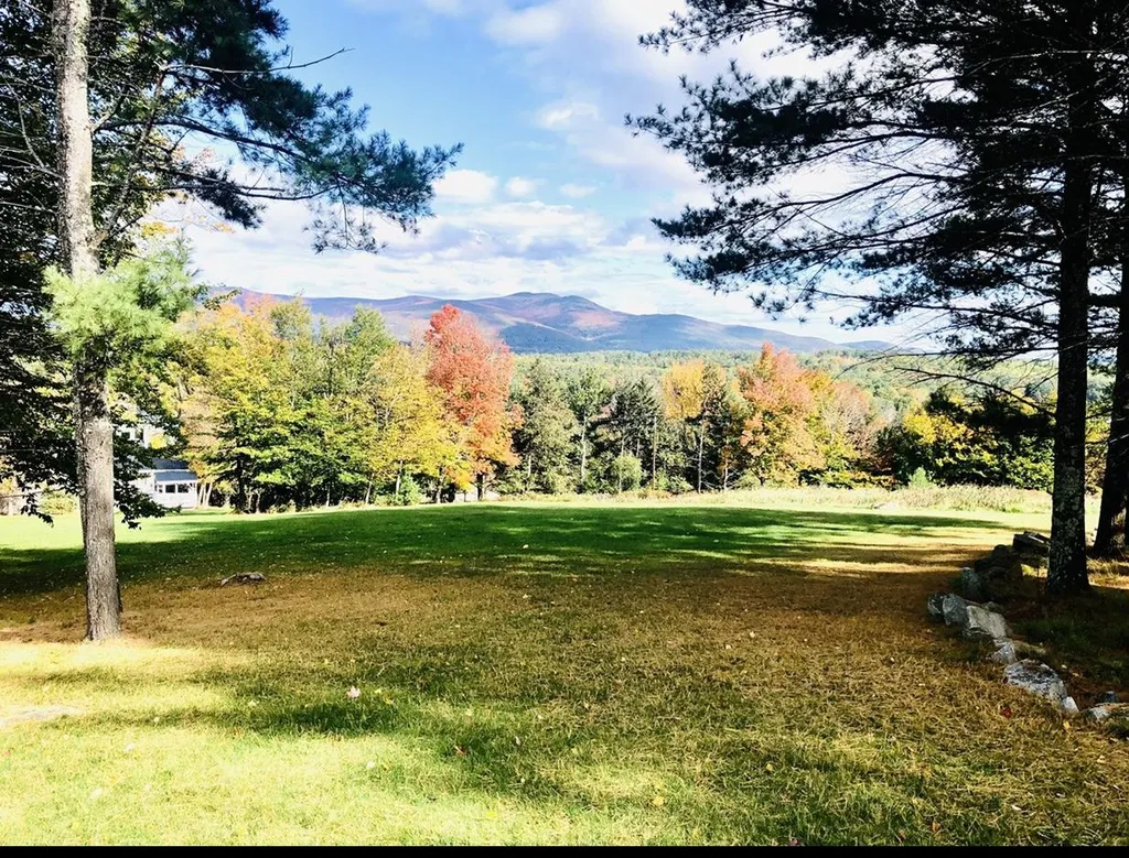 28 Woodvale Road Moultonborough NH 03854