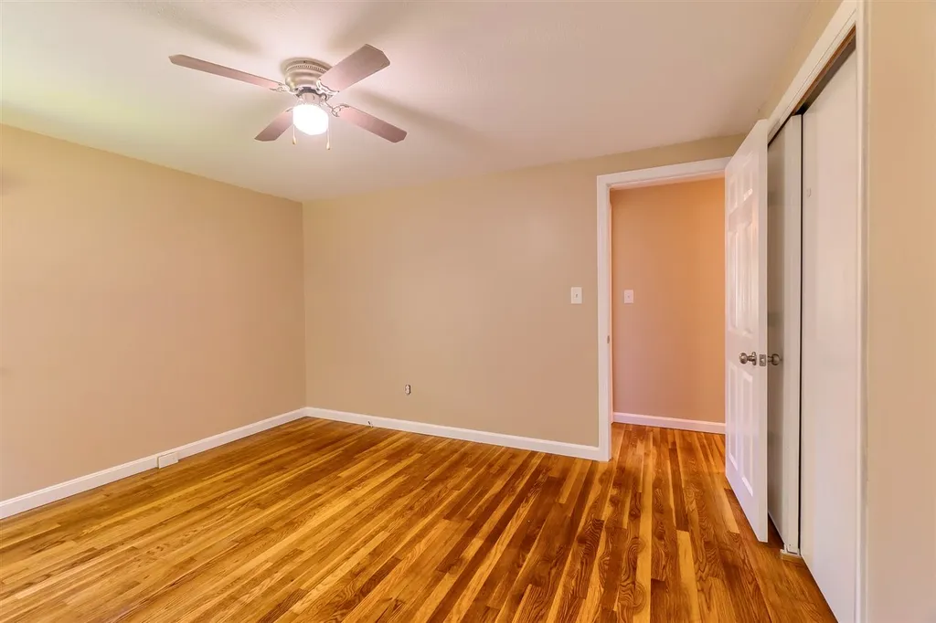 8 Bluebird Lane Atkinson NH 03811