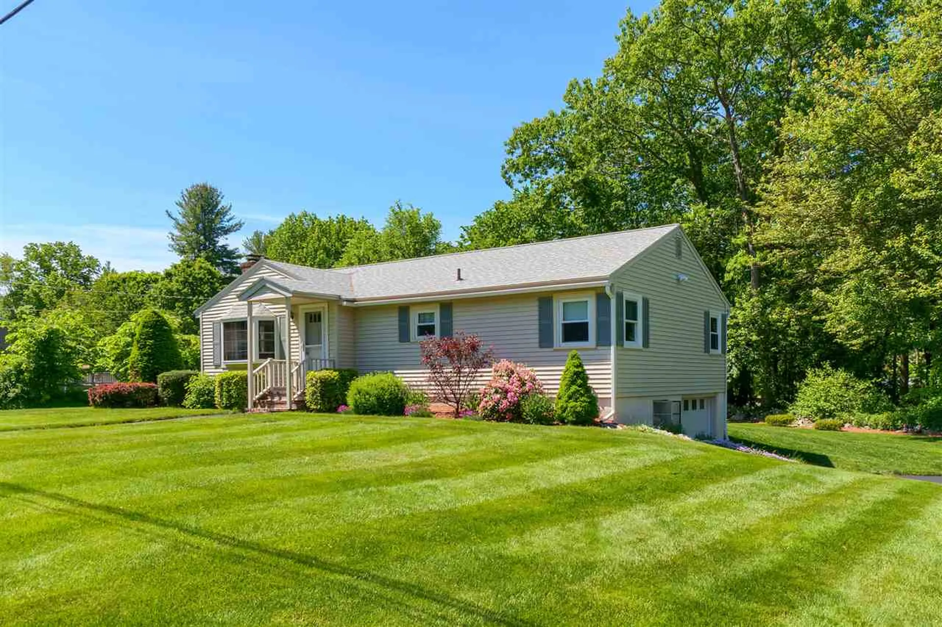 8 Bluebird Lane Atkinson NH 03811