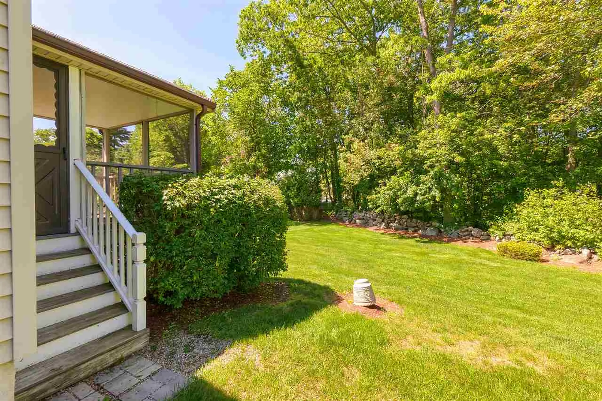 8 Bluebird Lane Atkinson NH 03811