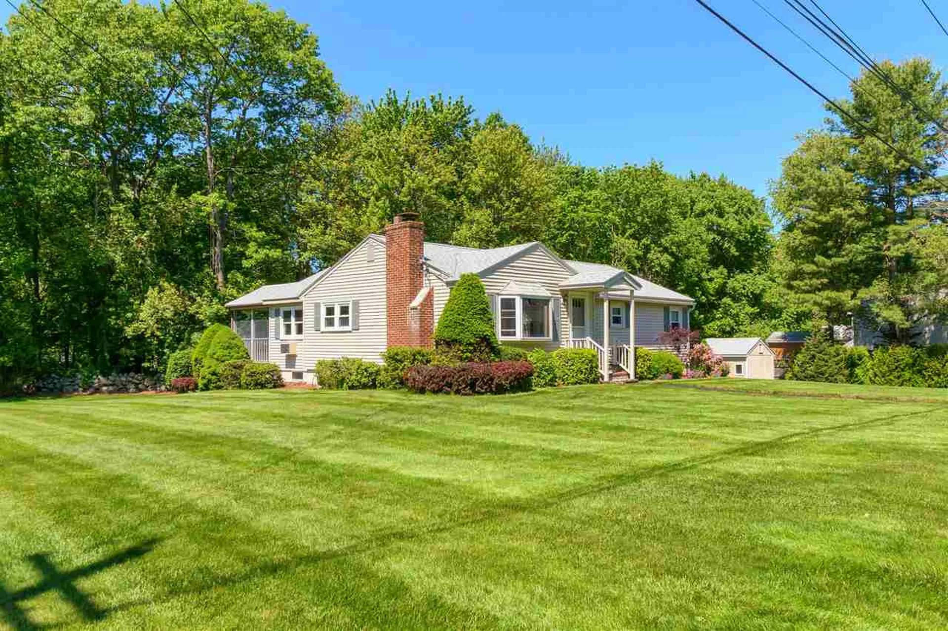 8 Bluebird Lane Atkinson NH 03811