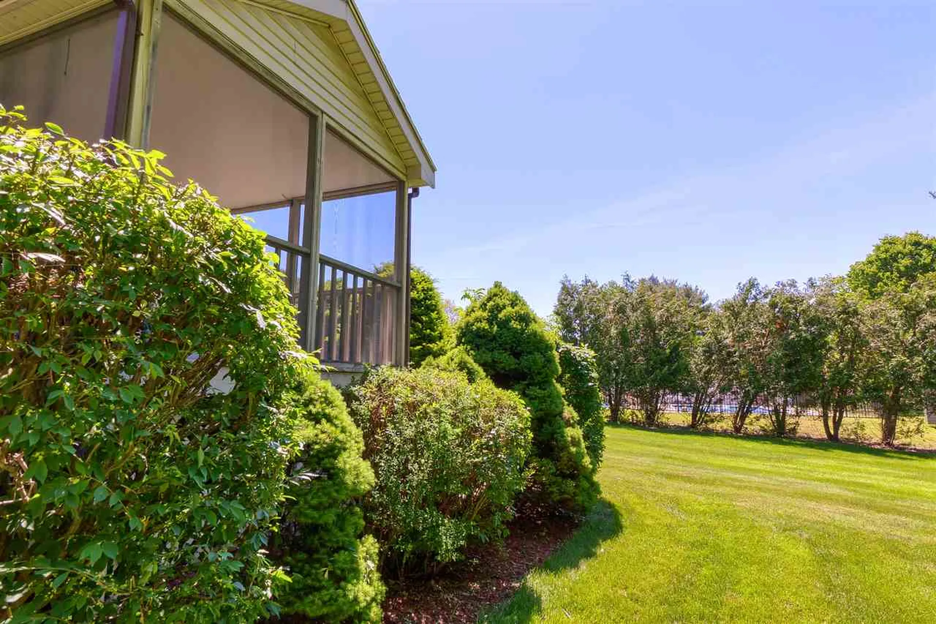 8 Bluebird Lane Atkinson NH 03811