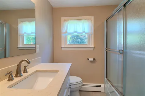 8 Bluebird Lane Atkinson NH 03811
