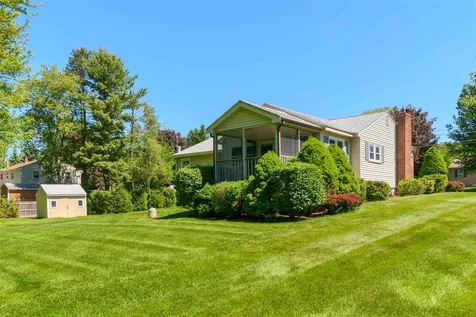 8 Bluebird Lane Atkinson NH 03811