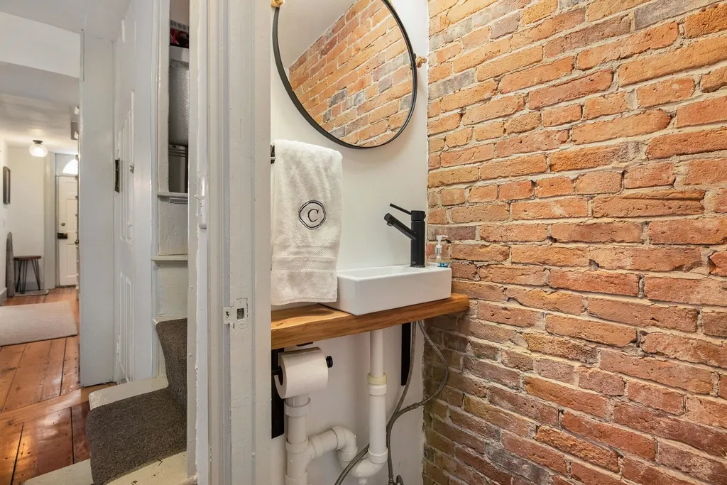 11 Sheafe Street Portsmouth NH 03801