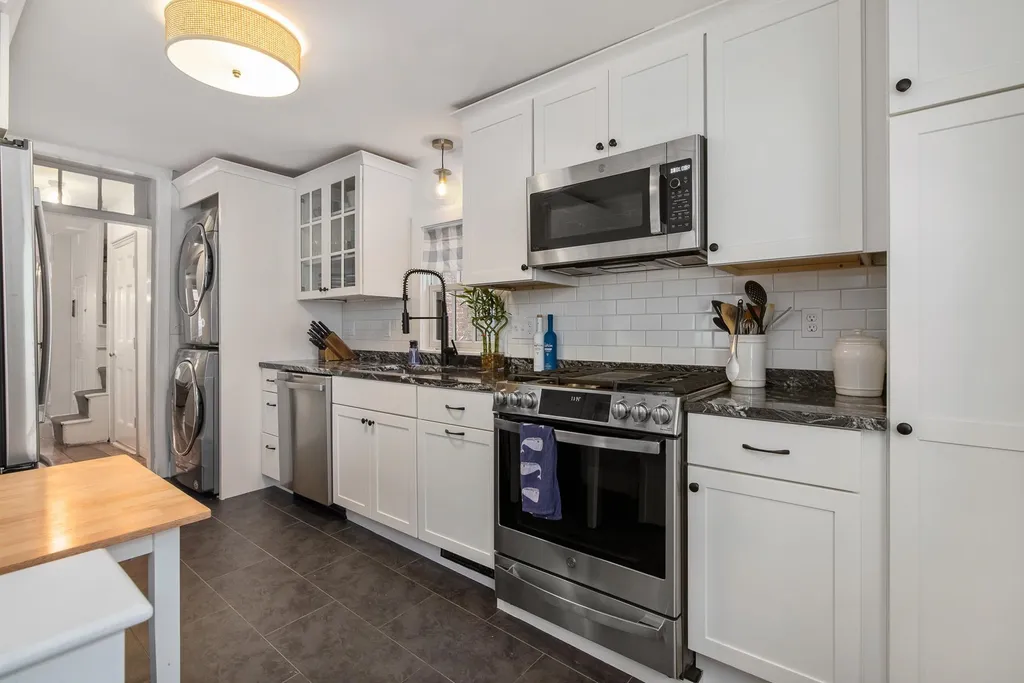 11 Sheafe Street Portsmouth NH 03801