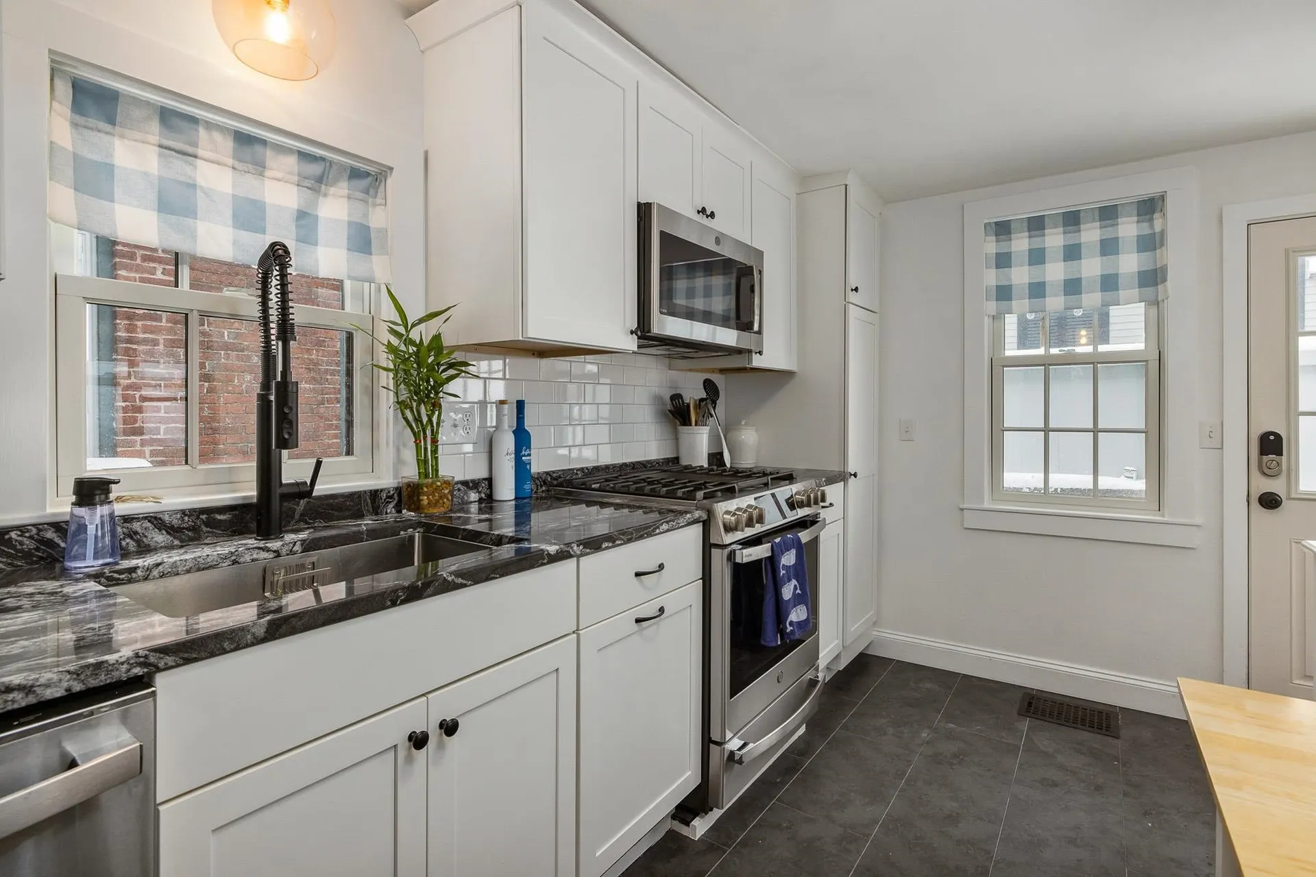 11 Sheafe Street Portsmouth NH 03801