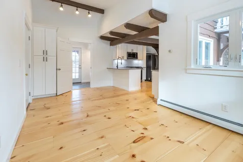 190 Vt Route 11 Peru VT 05152