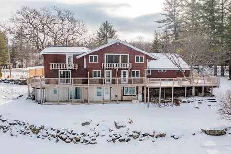 190 Vt Route 11 Peru VT 05152