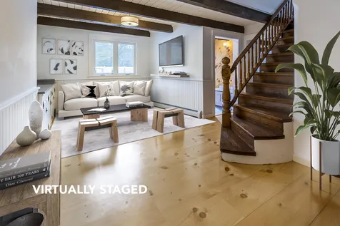 190 Vt Route 11 Peru VT 05152