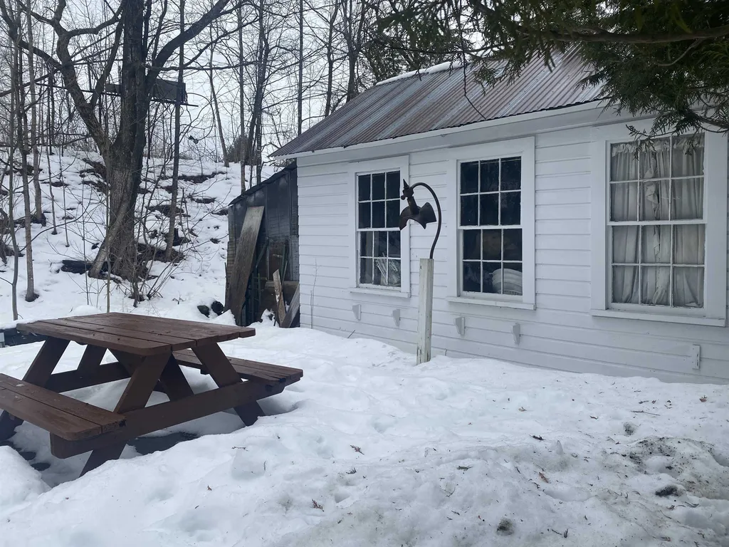 72 Pleasant Street Woodstock VT 05091