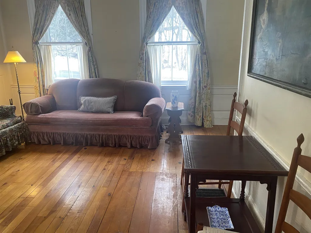 72 Pleasant Street Woodstock VT 05091