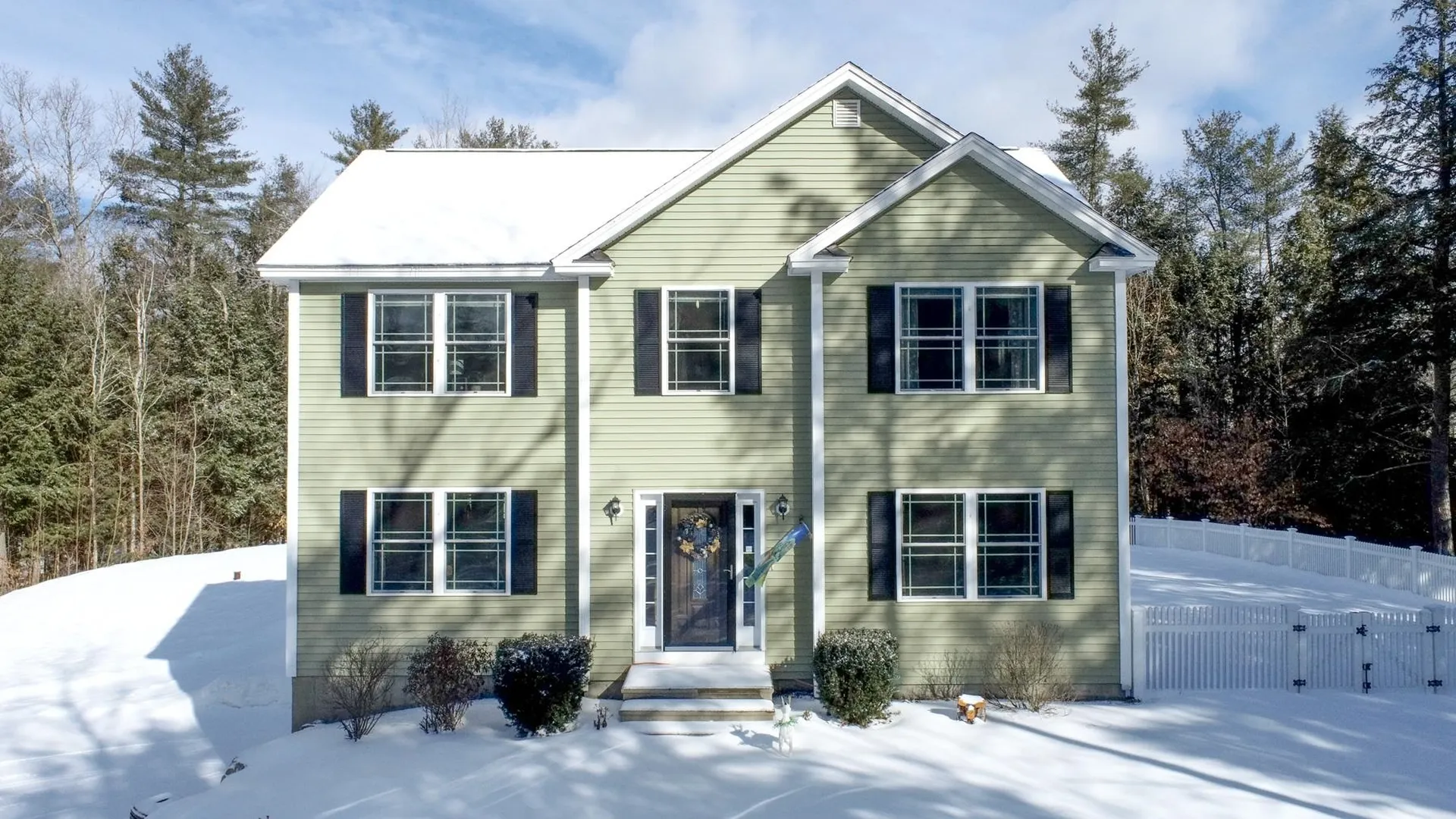 80 Elanor Way Weare NH 03281