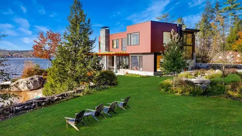 29 Boulder Point Road New London NH 03257