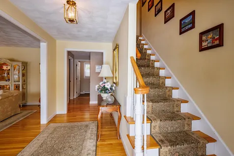 26 Hubbard Road Dover NH 03820