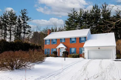26 Hubbard Road Dover NH 03820