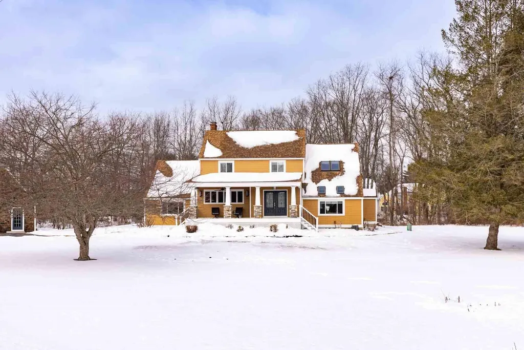2 Smith Farm Road Stratham NH 03885