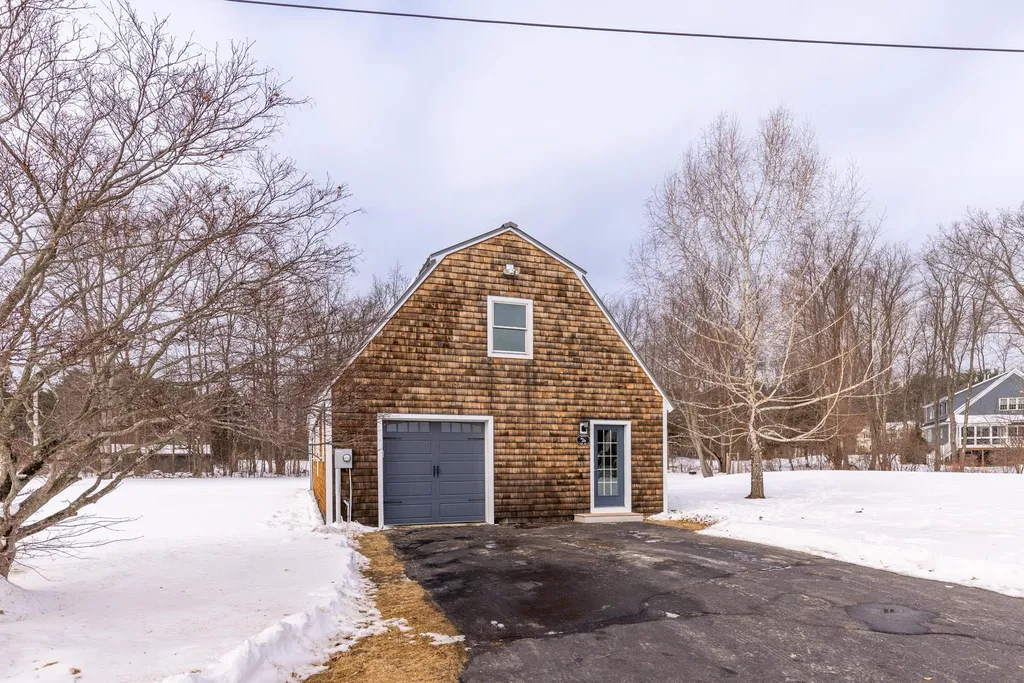 2 Smith Farm Road Stratham NH 03885