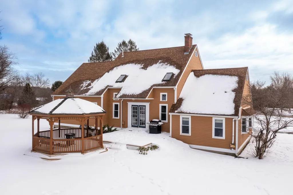 2 Smith Farm Road Stratham NH 03885
