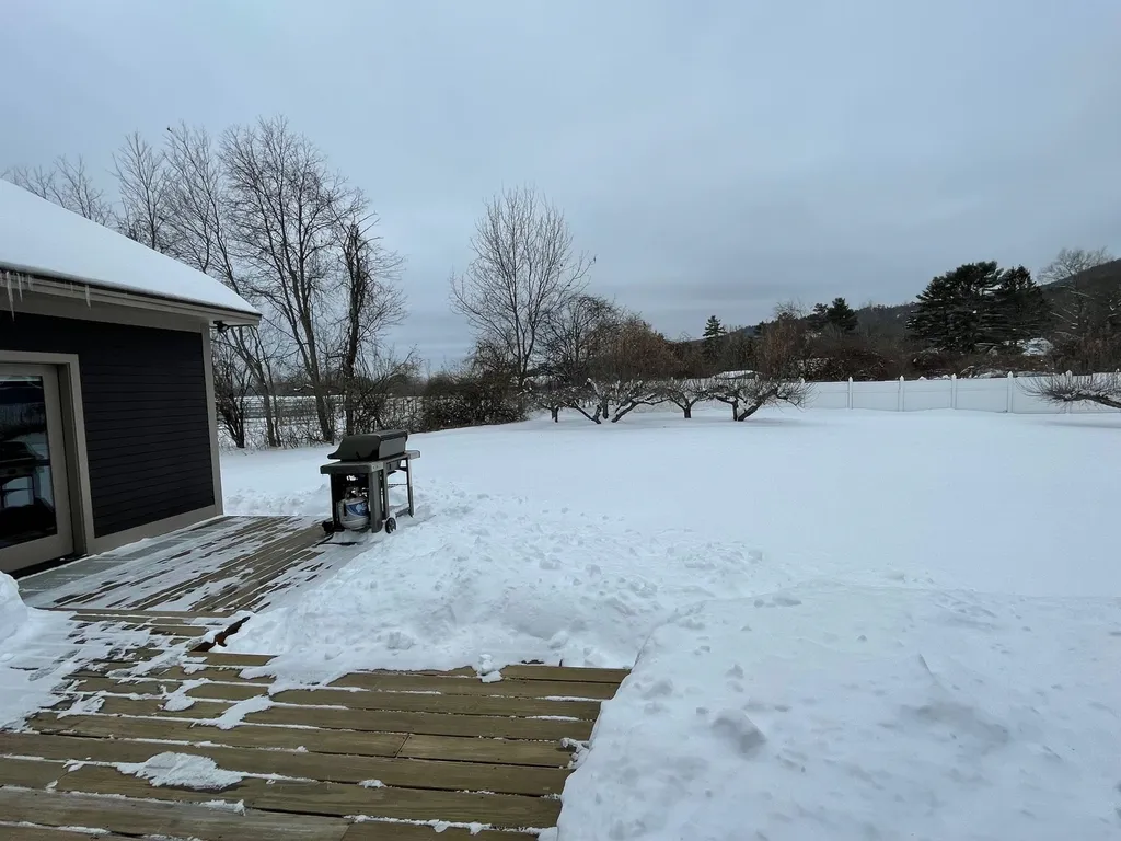 50 Pierson Drive Fairlee VT 05045