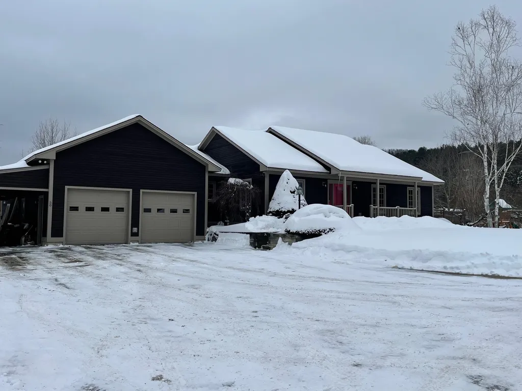 50 Pierson Drive Fairlee VT 05045