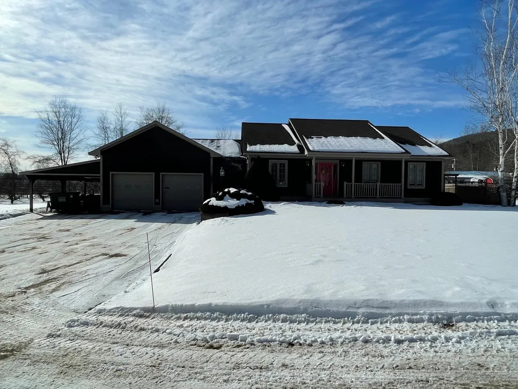 50 Pierson Drive Fairlee VT 05045
