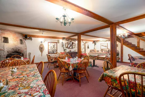4361 Mountain Road Stowe VT 05672