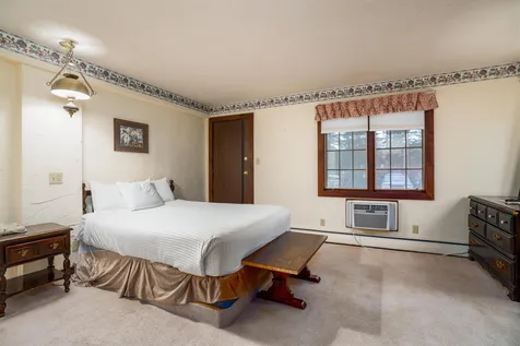 4361 Mountain Road Stowe VT 05672