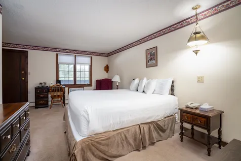 4361 Mountain Road Stowe VT 05672