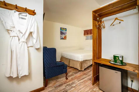 4361 Mountain Road Stowe VT 05672
