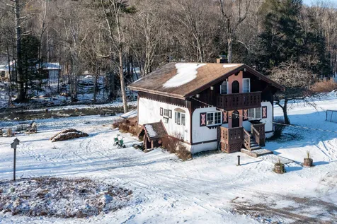 4361 Mountain Road Stowe VT 05672