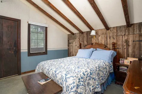 4361 Mountain Road Stowe VT 05672