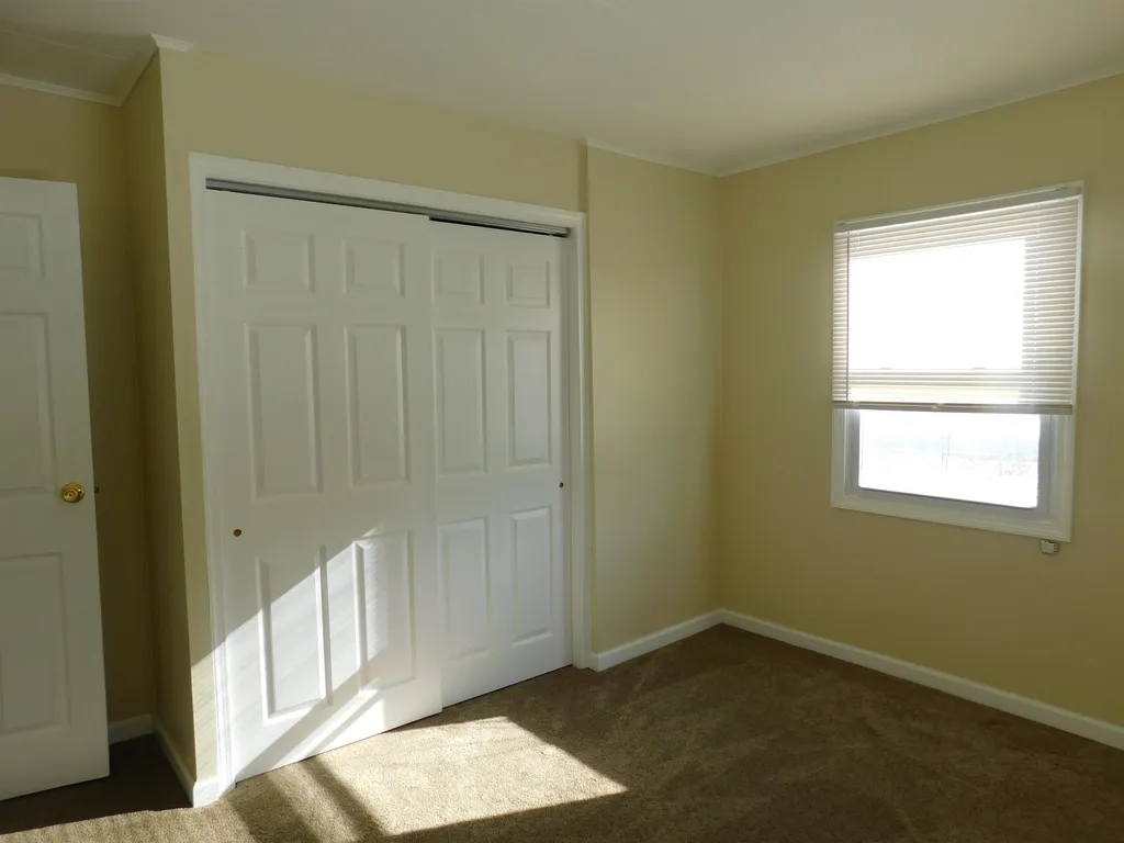 8 Cardinal Street Springfield VT 05156
