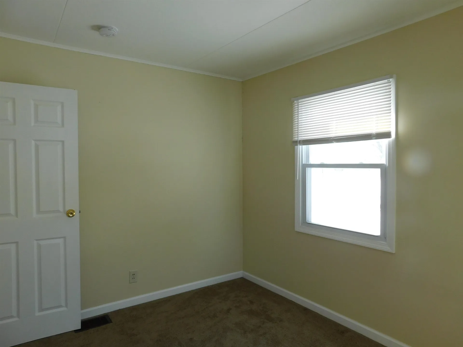 8 Cardinal Street Springfield VT 05156
