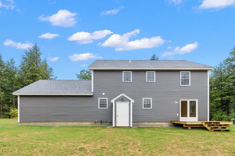 18 Arrow Way Sanbornton NH 03269