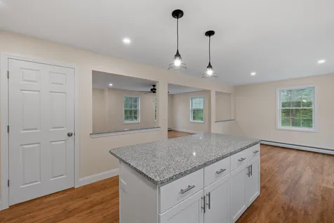 18 Arrow Way Sanbornton NH 03269