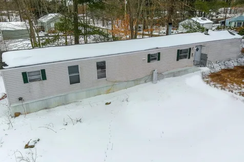 4 Margaret Avenue Raymond NH 03077