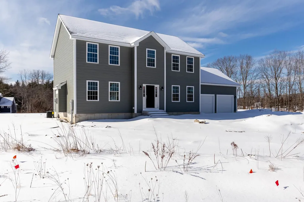 4 Lily Lane Newfields NH 03856