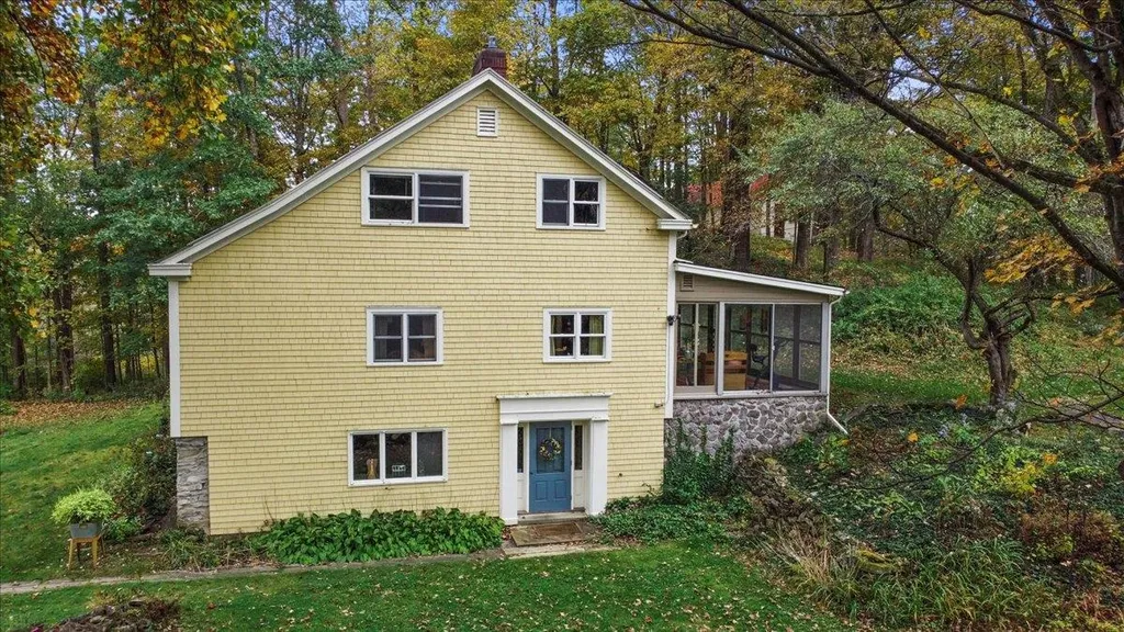 562 Buck Hill Road Shaftsbury VT 05262