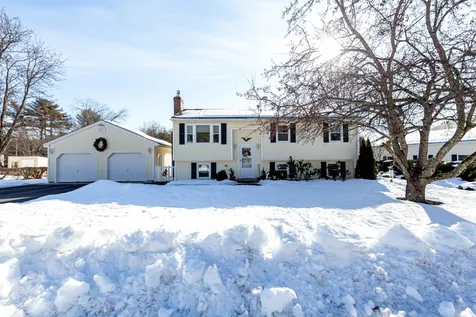 20 Wildflower Drive Concord NH 03303