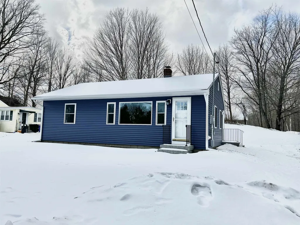 174 Portsmouth Avenue Greenland NH 03840