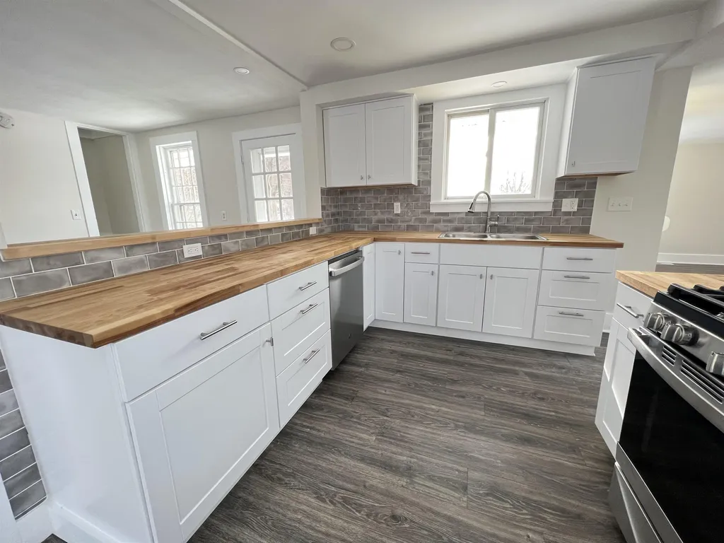 110 River Road Walpole NH 03608