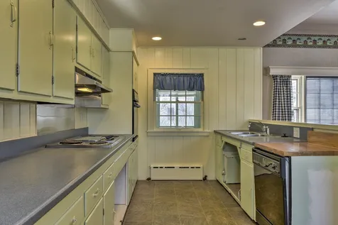 61 Elm Street Walpole NH 03608