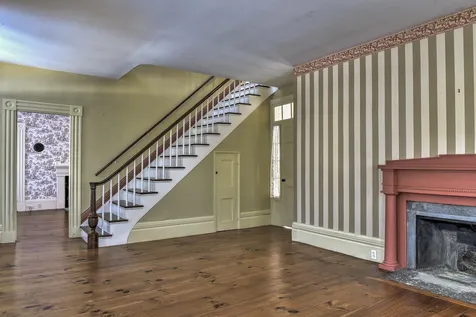 61 Elm Street Walpole NH 03608