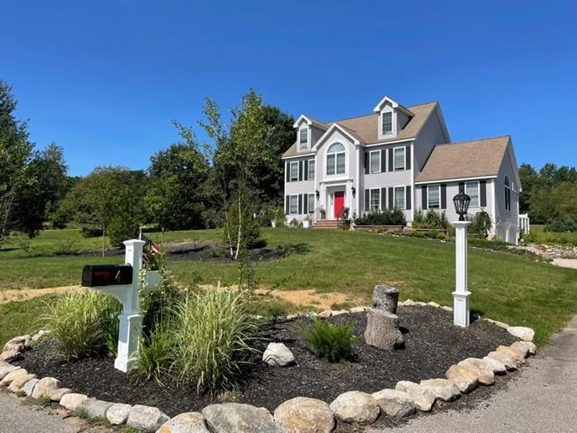 4 Cole Circle Madbury NH 03823