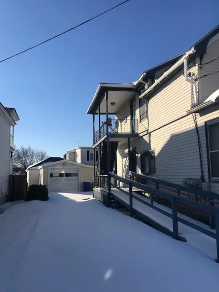 58 Kimball Street Manchester NH 03102