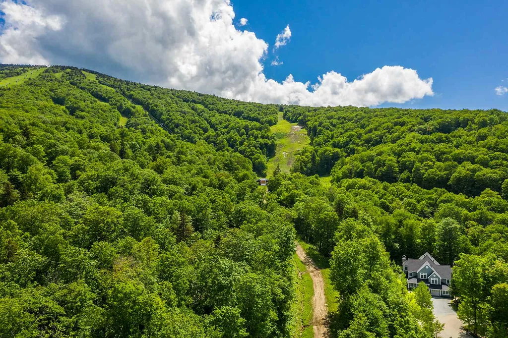 22 Upper Glades Road Stratton VT 05155