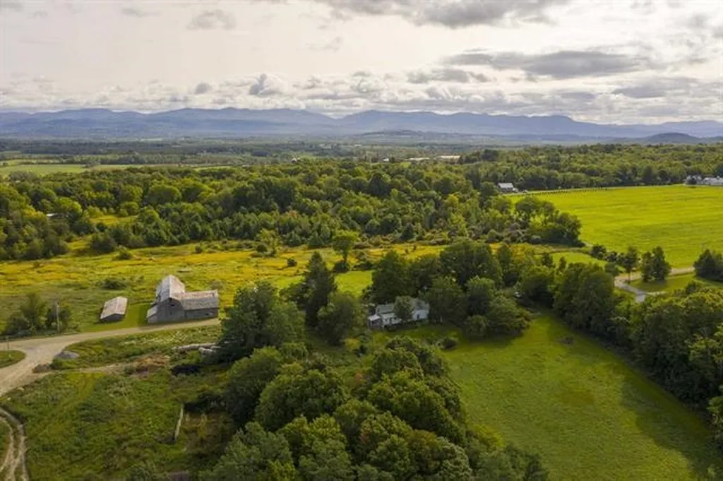 202 West Road Whiting VT 05778
