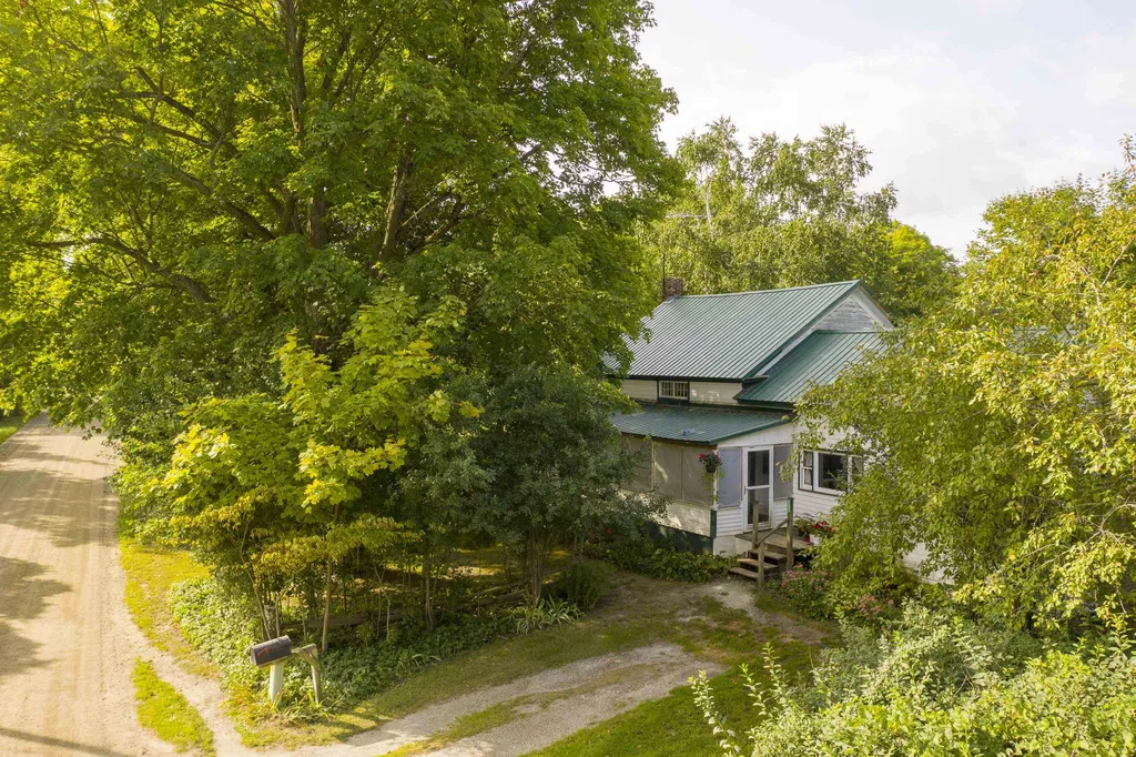 202 West Road Whiting VT 05778